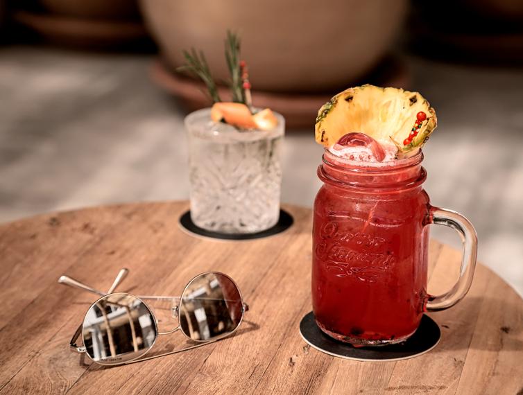 On the Rocks Caramelo Palma Beach On the Rocks Caramelo Palma Beach